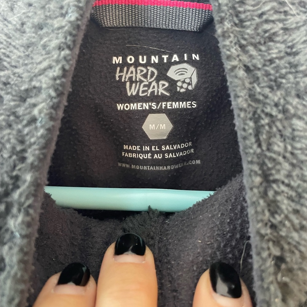 Mountain Hardware Jacket Size Medium - image 6